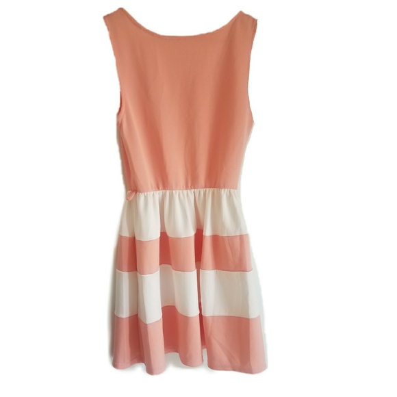 🌞🌞Juniors Corral and White Stripped Dress - Picture 2 of 3